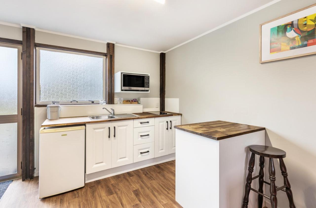 Tokaanu Lodge Motel Turangi Kültér fotó