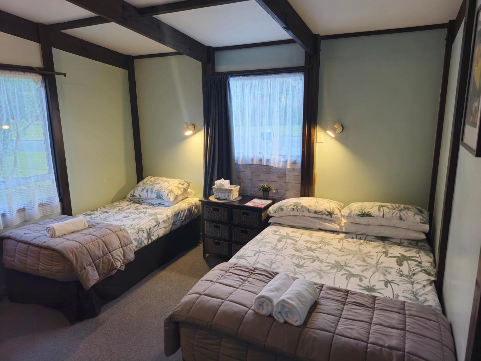 Tokaanu Lodge Motel Turangi Kültér fotó